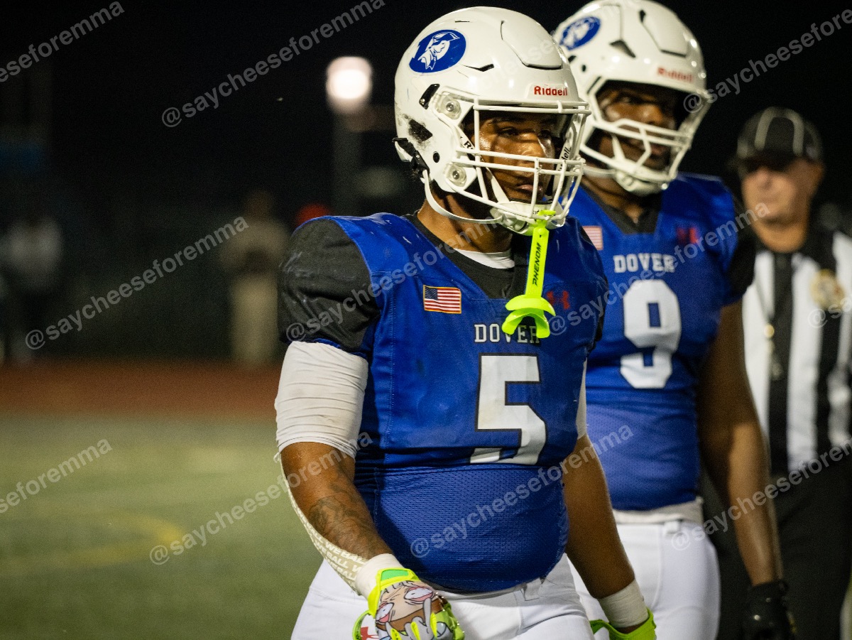 Photo 9 from Varsity football Dover vs. Lake Forest