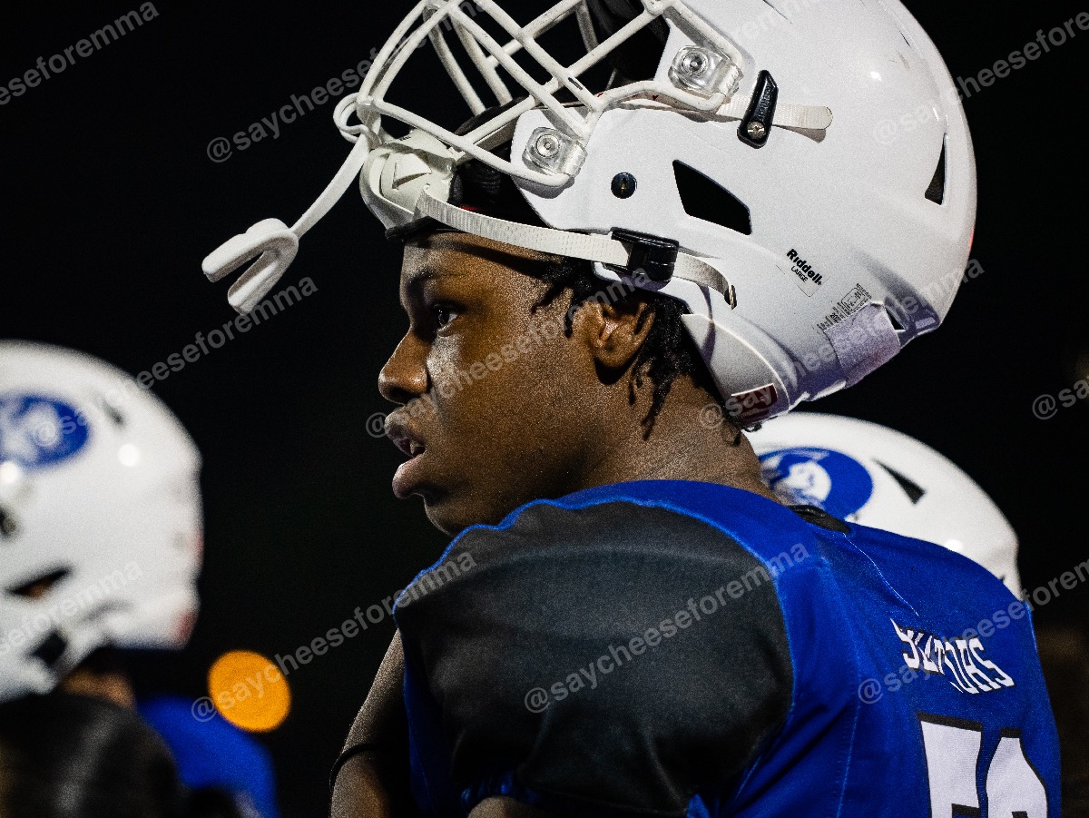 Photo 4 from Varsity football Dover vs. Lake Forest