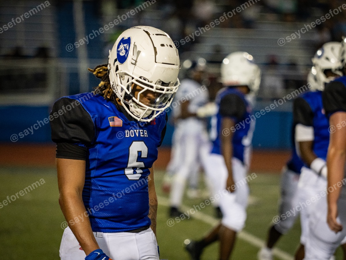 Photo 5 from Varsity football Dover vs. Lake Forest